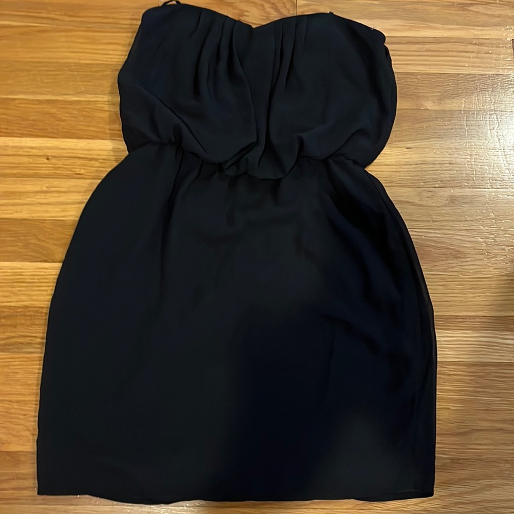 🎈5 for $15🎈triangles strapless black dress. Size S